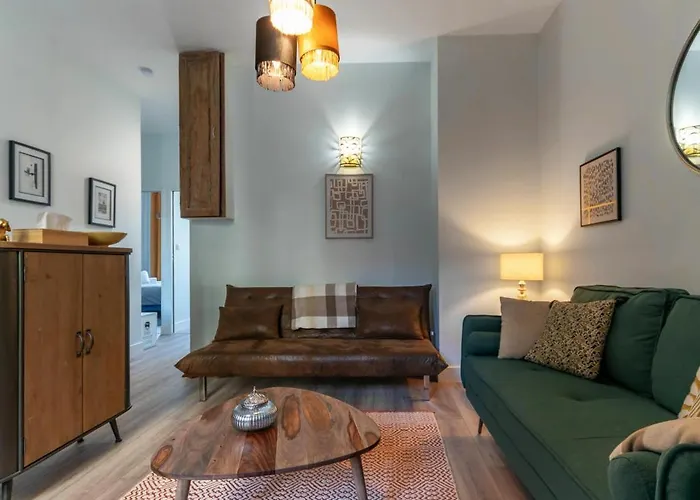 Le Petit George V - Appartement Design Proche Thermes