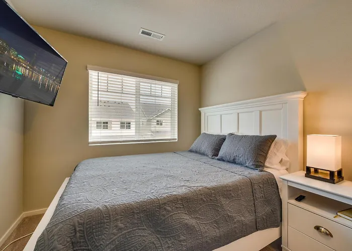 2 Private Bedrooms 1 Private Bathroom In Shared Home