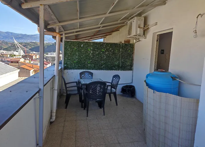Dal Cavaliere Appartamento Con Terrazza Mazzini