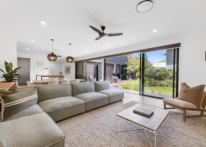Stylish Home Near Noosa & Peregian, Walk To Beach