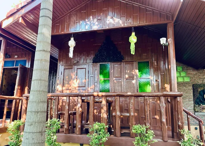 Riverside Retreat Sukhothai Guest House