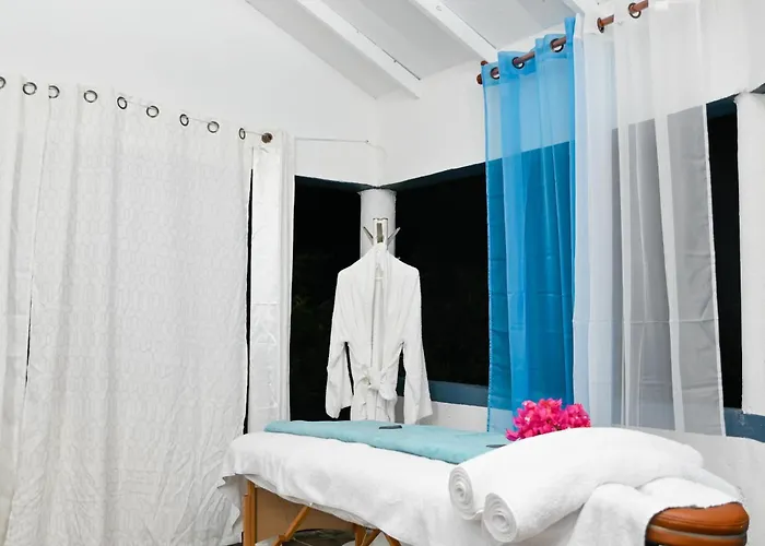 Villa Serenity Water View Suite Sleeps 3 W Pool