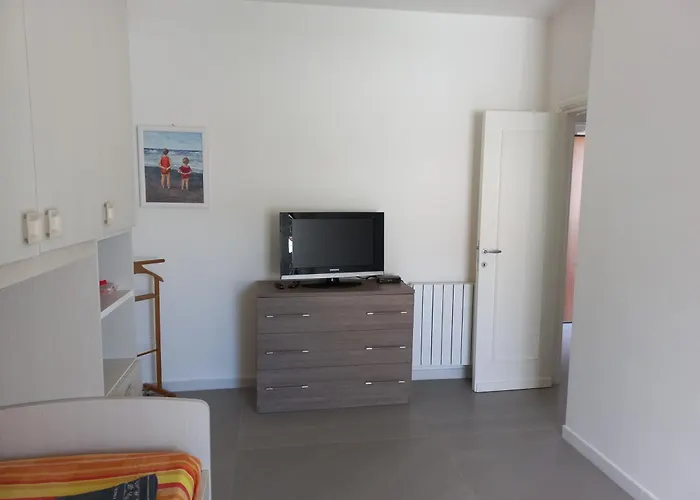 Villa Amalia - Condominium Private Beach