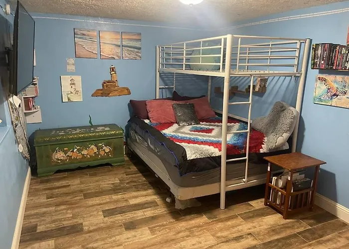 Cute 3 Bedroom Home In Town