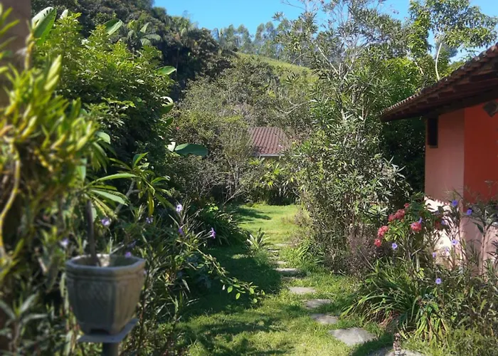 Vila Santíssimo Hospedagem e Café