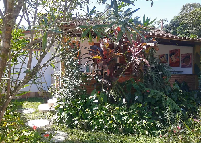 Vila Santíssimo Hospedagem e Café