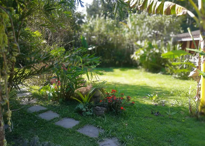 Vila Santíssimo Hospedagem e Café