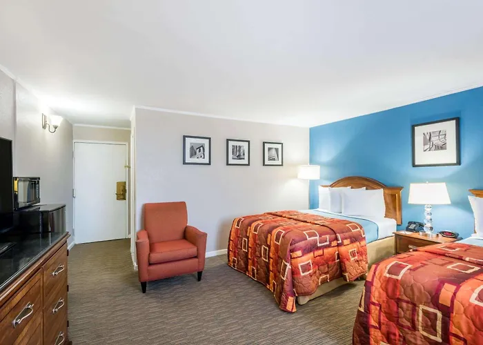 Travelodge By Wyndham Aberdeen