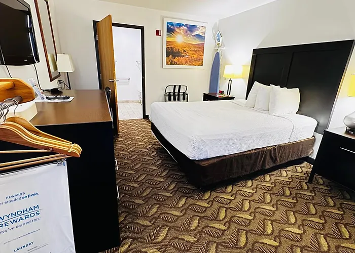 Days Inn By Wyndham North Platte