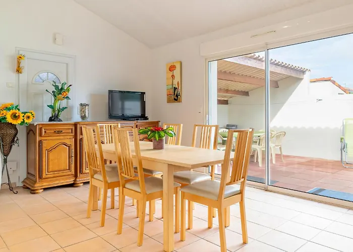 Nice Home In La Faute Sur Mer With Wifi