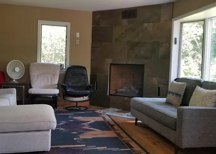 Amazing Views! Hunter Mt 5 Bedroom Home! Best Location Surrounded By Beautiful Mt Views! Enjoy Lakes, Ski Slopes & Firepit Under Stars!