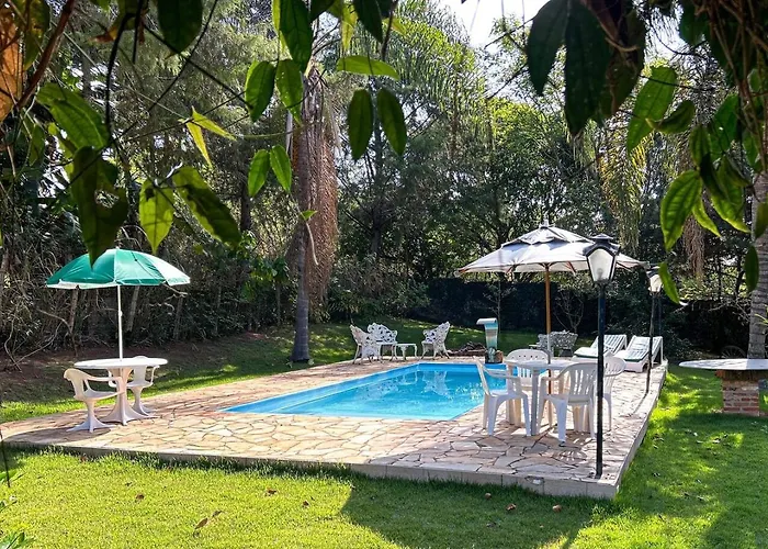 Chácara com Piscina e Área Gourmet em Bragança Paulista