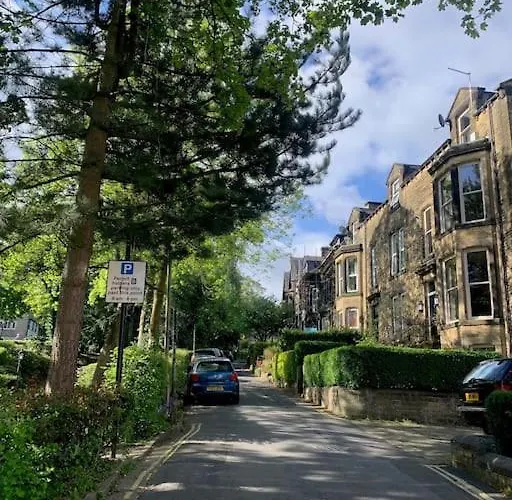 Ilkley Garden Suite