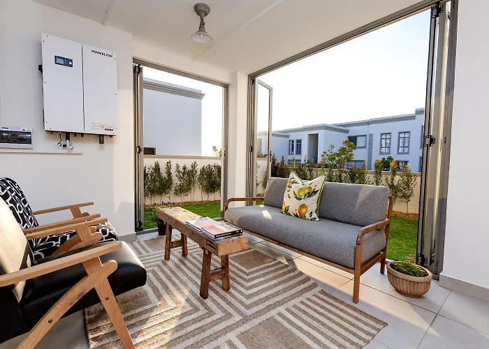 Waddle Inn Luxury Apartment In Franschhoek