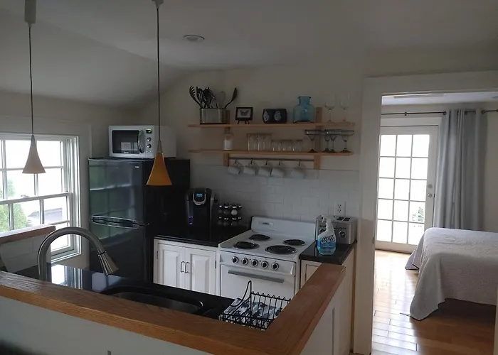 Borough Beach Apartment