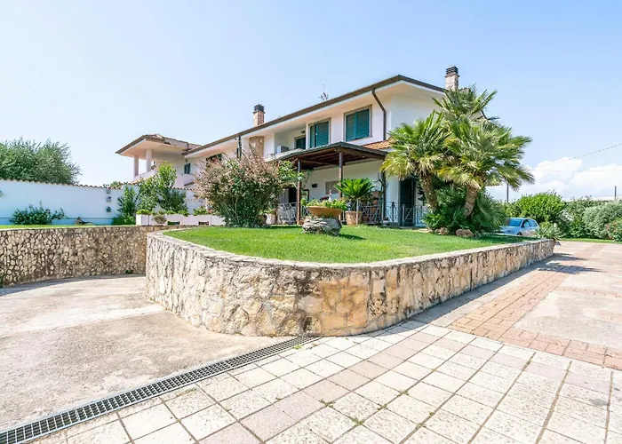 2 Bedroom Stunning Apartment In Sabaudia