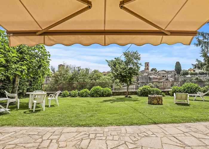 Awesome Home In Vitorchiano With Wifi