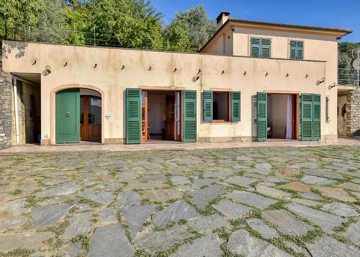 Amazing Home In Recco With Wifi