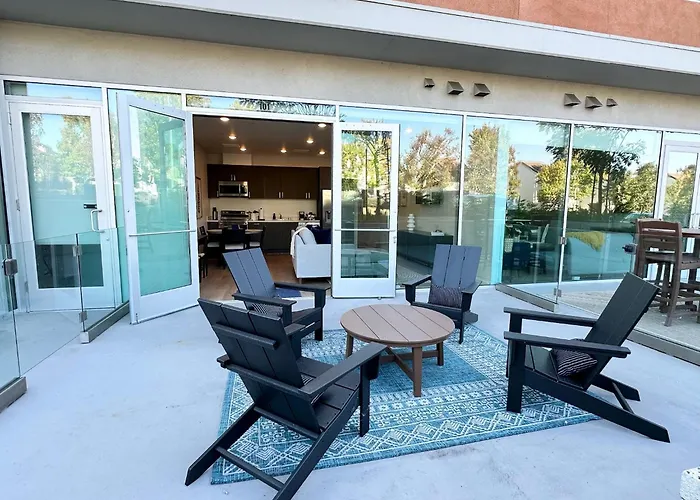 Nimitz Crossing Luxury Residences
