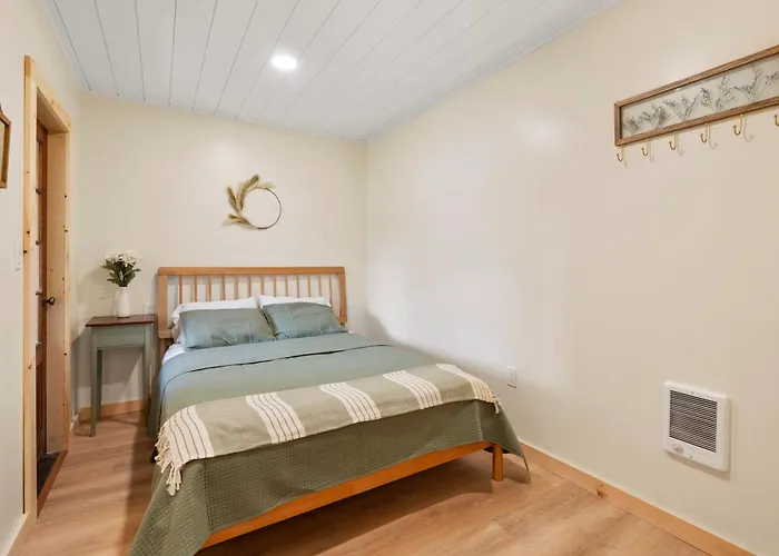Squam Lake 3 Bed Plus 3 Bath Rental
