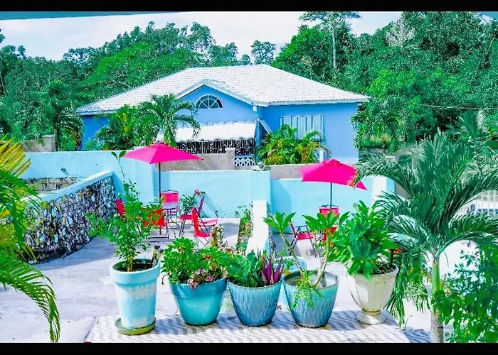 Coral Cove Cottage