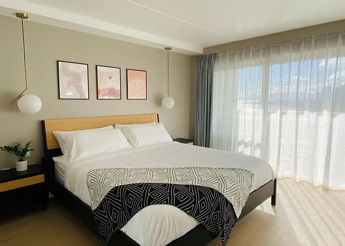 Panoramic Oceanview Resort - Full Kitchen In Each Unit, 2 Swimming Pools, Onsite Restaurants, Fireworks Every Friday