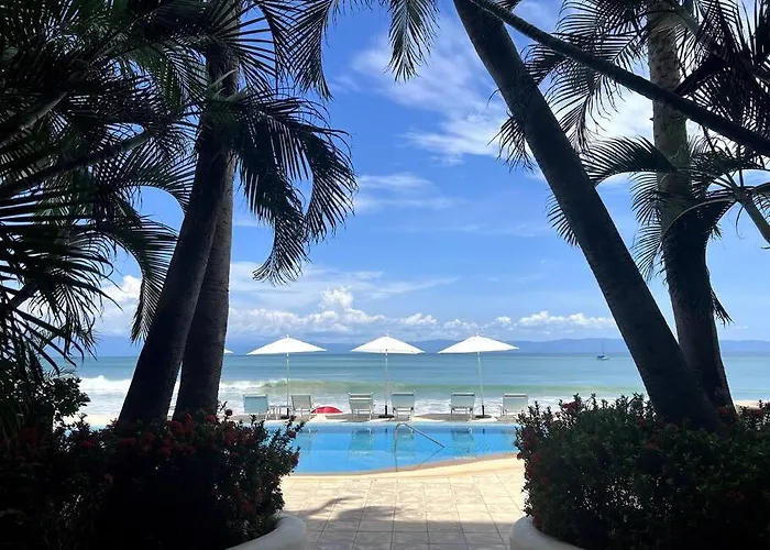 Beach Getaway! Luxury Beachfront Condo In Punta De Mita!