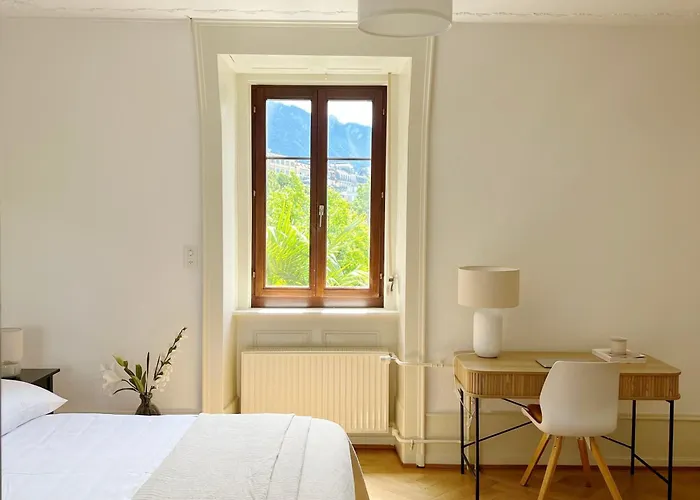 Montreux Riviera Suite Waterfront 3 Bedrooms Private Parking