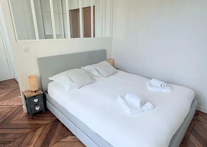 Le Dangeau Elegance Et Modernite Proche Chateau