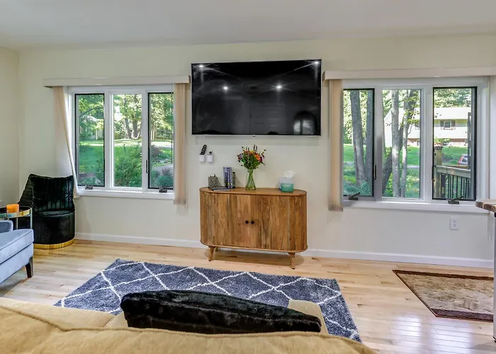 Family-Friendly Newfield Studio: 9 Mi To Ithaca!