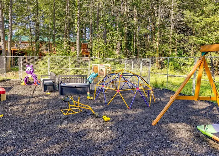 Family-Friendly Newfield Studio: 9 Mi To Ithaca!