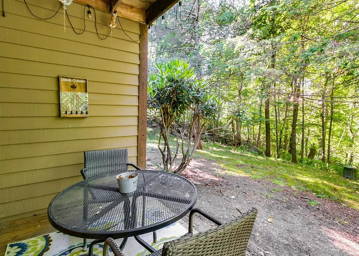 Wintergreen Resort Condo W/ Deck, 0.3 Mi To Slopes