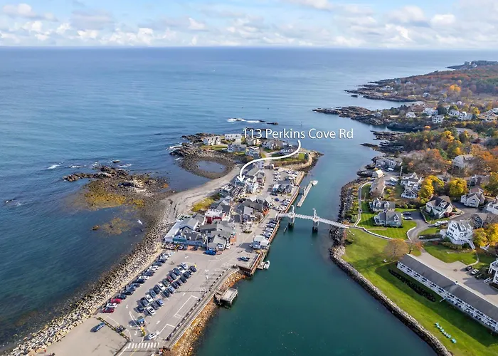 Perkins Cove Oceanfront Cottage