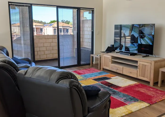 Rockingham Beach Townhouse