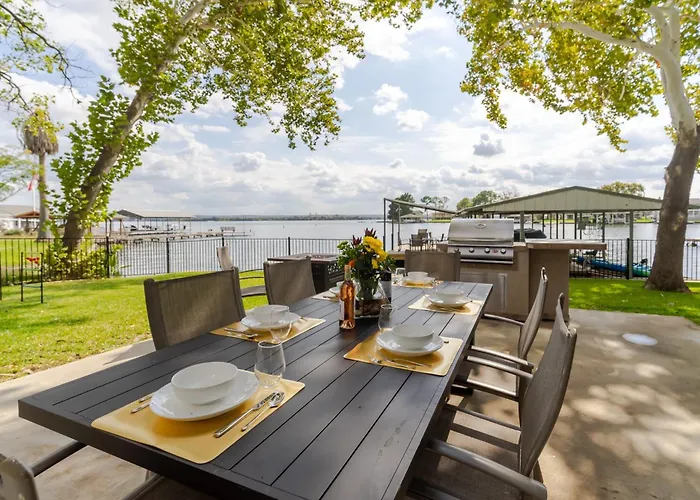 Waterfront Home And Concierge Services
