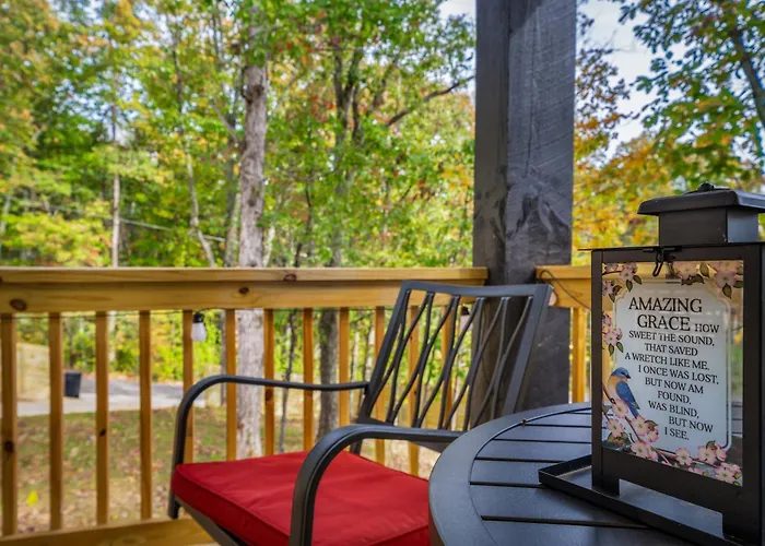 Melody Ridge Downtown With Fast Wifi, King Suite, Soaking Tub