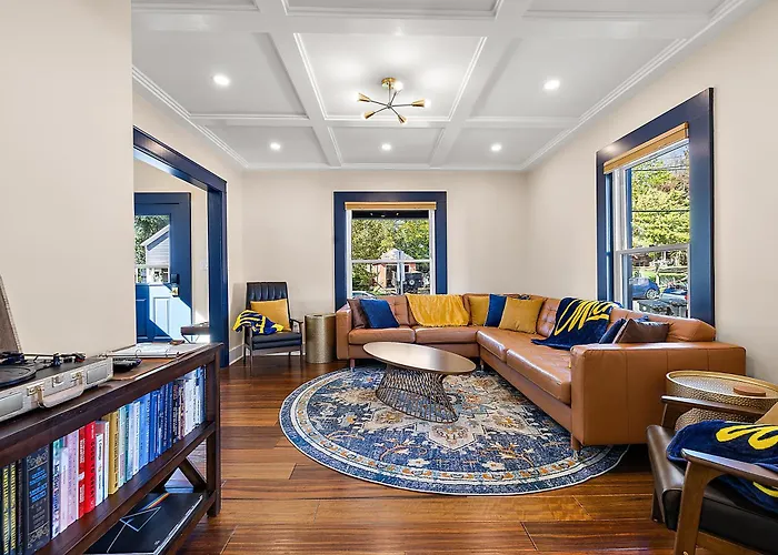 The Little Big House - Home In Downtown Ann Arbor