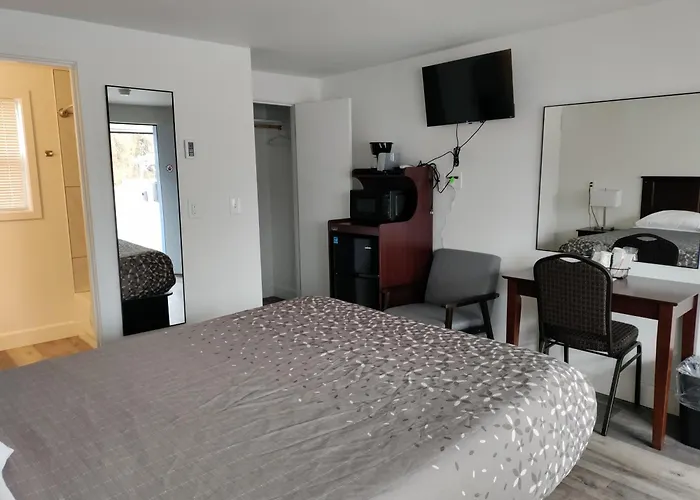 Eight Bar B Motel