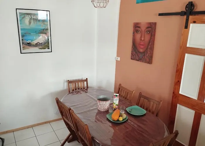 L'Escale Foyalaise - Wifi, Clim, Jardin, Terrasse, Parking