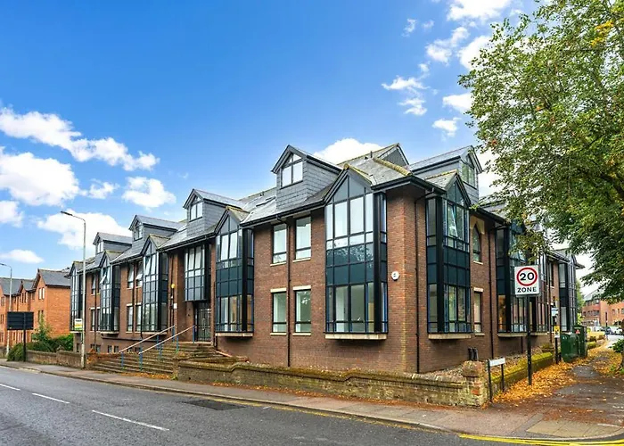 Parkside Residence At St Albans