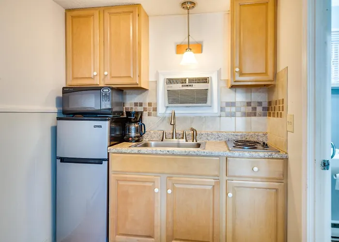 'Beachfront 16' Condo On Old Orchard Beach