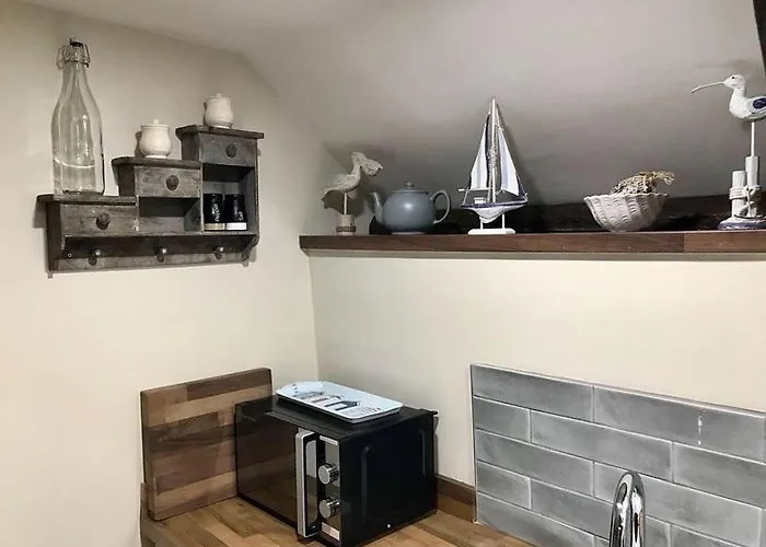 Guillemot Holiday Flat