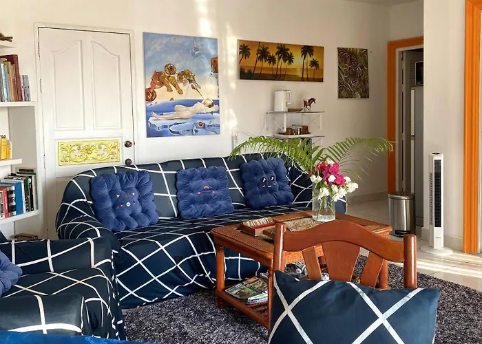 Exclusive Villa, Four Or Five Bedrooms
