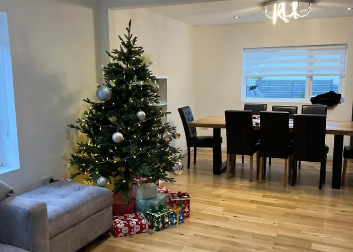 Clydfan No 1 Trearddur Road