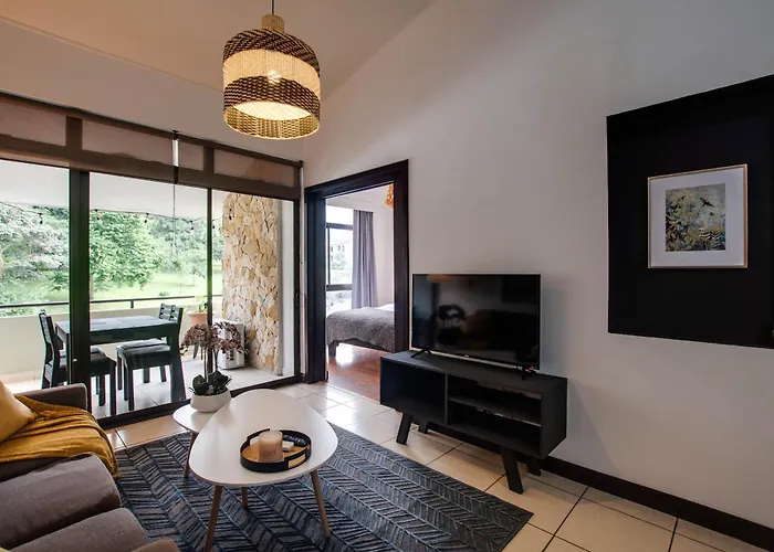 Cr Mariposa Rentals Mountain View Near Pool