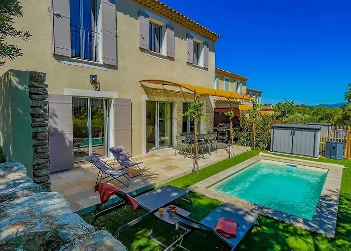 Villa Lisette, Un Meuble De Tourisme 3 Etoiles Au Coeur De Goult