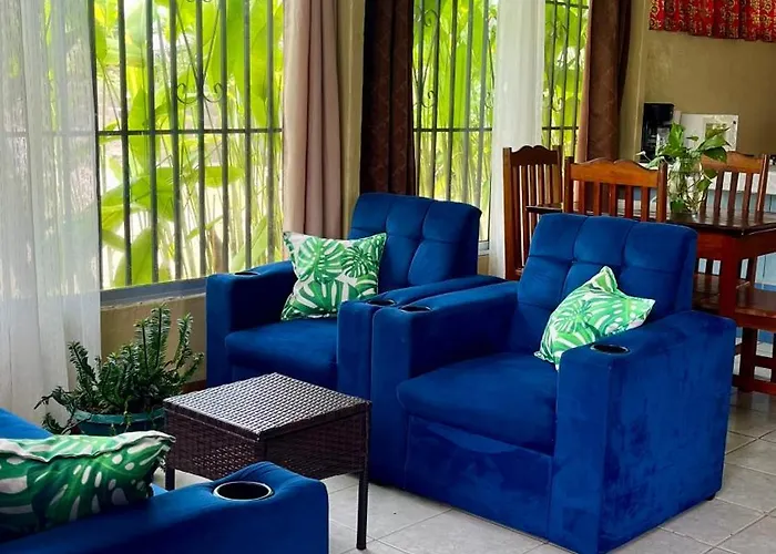 Blue House With Pool And Air-Conditioning
