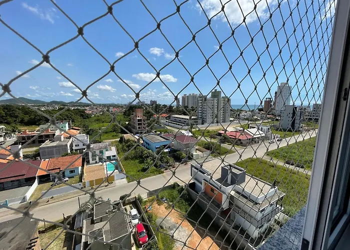 Apto Home Club 500m Praia Piçarras 20 min Beto Carrero - ANG905C