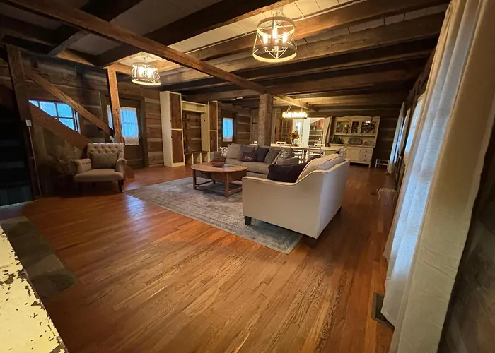 The Hilltop Cabin