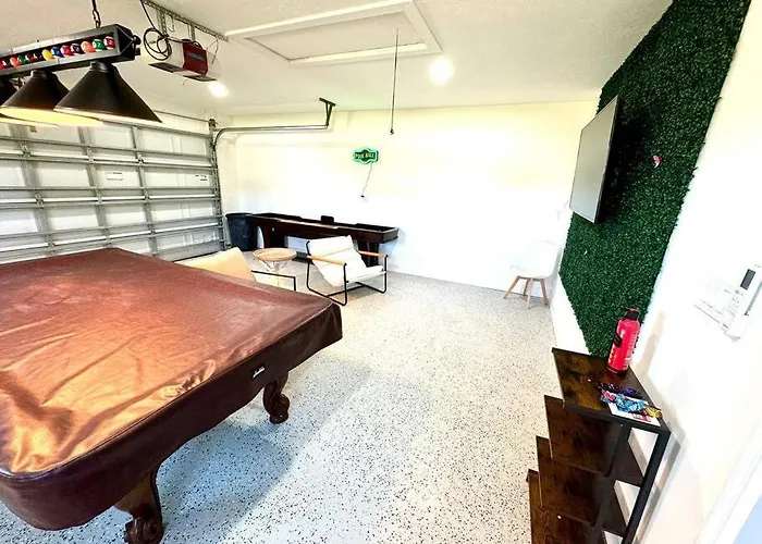 Coral Breeze - Remodeled Pool Game Room For 8!